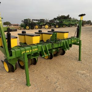 Sembradora 4 surcos John Deere 4200